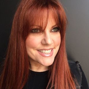 Meet your Posher, Leslie